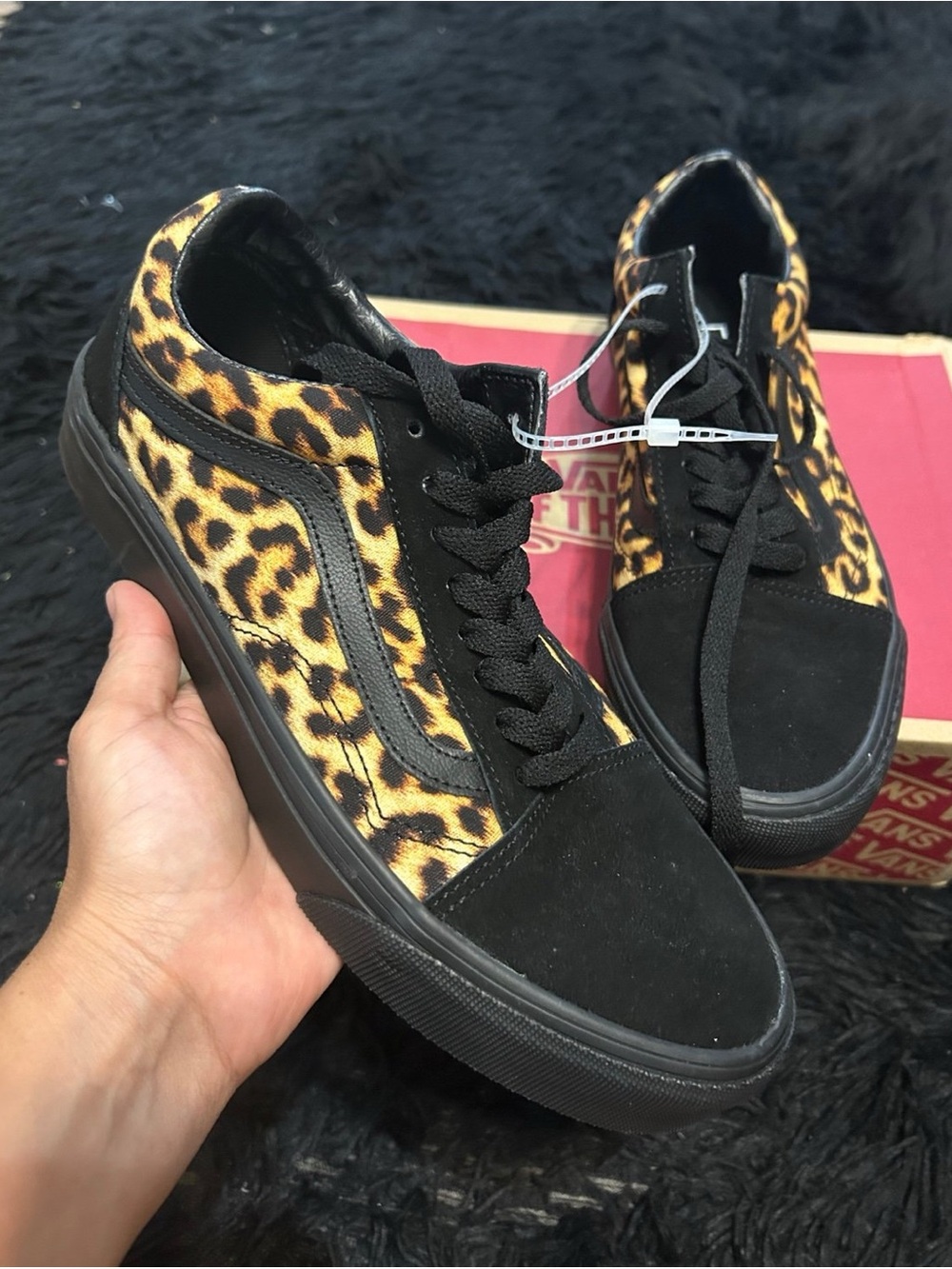 VANS old skool black suede animal print lace up shoes sneakers women’s 9 new